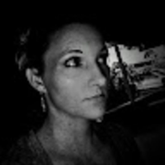 Meet your Posher, Jennifer - Picture 1 of 1